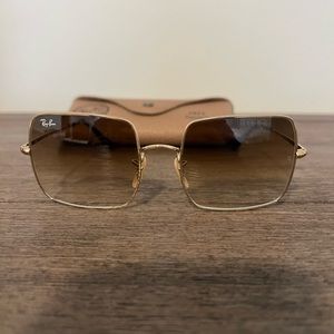 RayBans 1971 Square Sunglasses